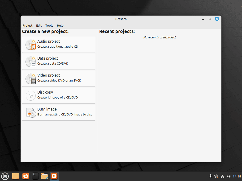 Brasero software open on Linux Mint desktop.