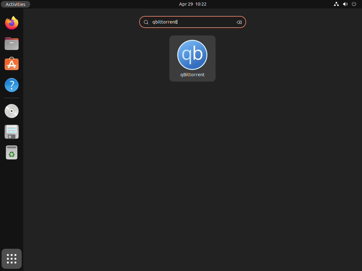 qBittorrent application icon highlighted on Ubuntu's desktop version 24.04, 22.04, or 20.04.
