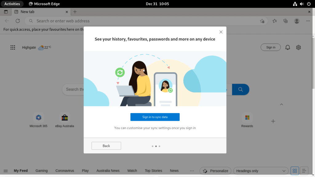 Screenshot highlighting the optional sign-in to Microsoft account in Microsoft Edge on Fedora Linux.
